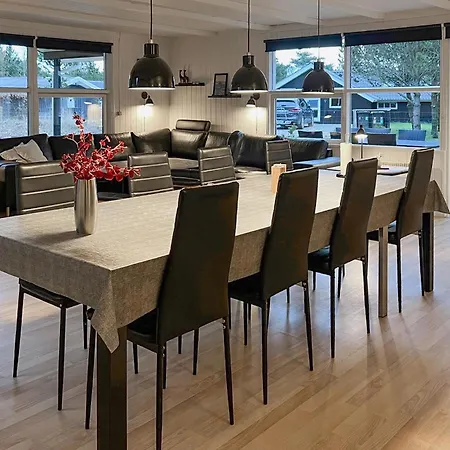 Beautiful In With Kitchen