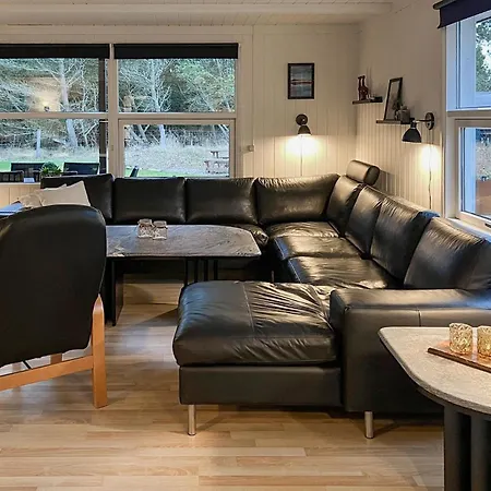 Beautiful In With Kitchen Holiday home *